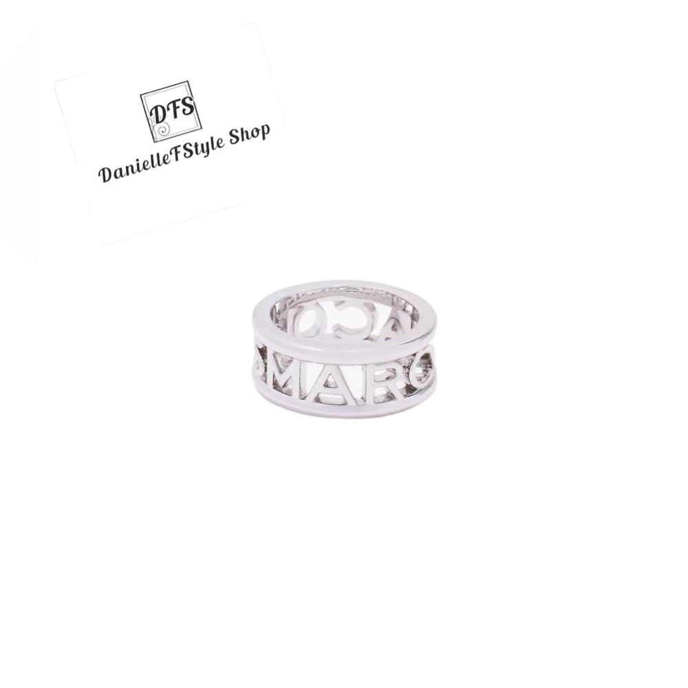 Marc Jacobs- The Monogram Ring- Silver with giftbox and dustbag